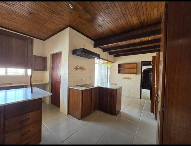 BUSINESS PROPERTY TO RENT IN ARCADIA